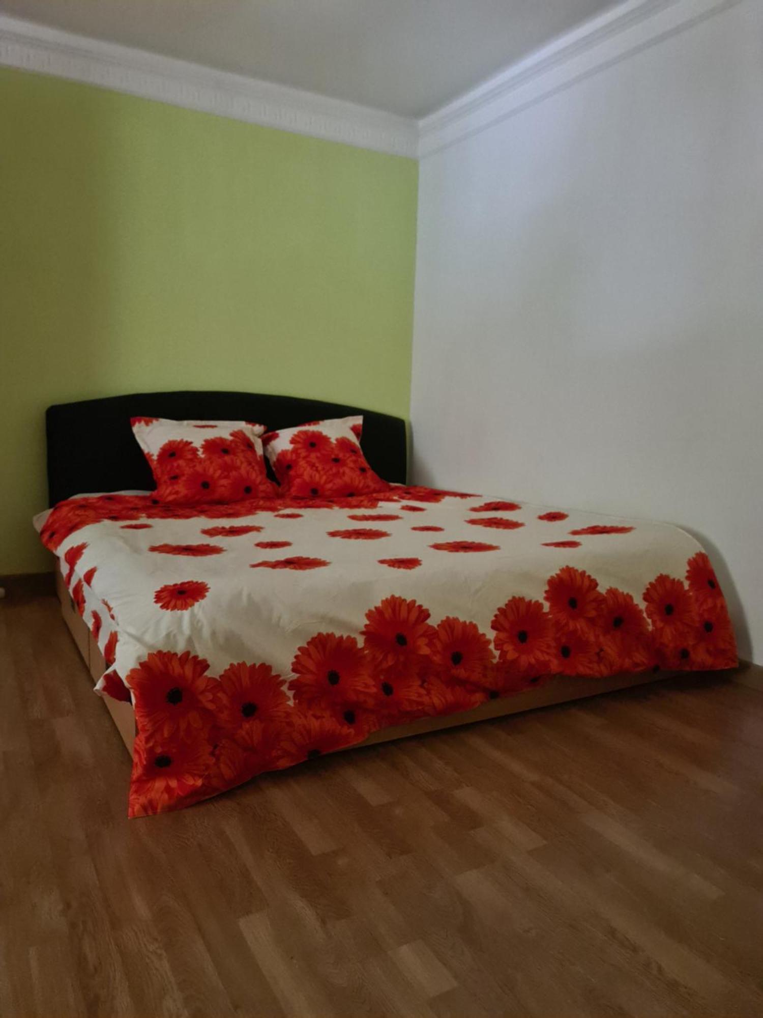 Apartament ยาช ภายนอก รูปภาพ